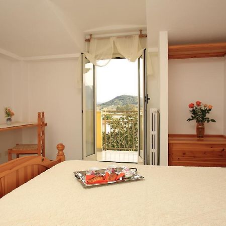 Hotel Dori D'Oro Орозеи Екстериор снимка