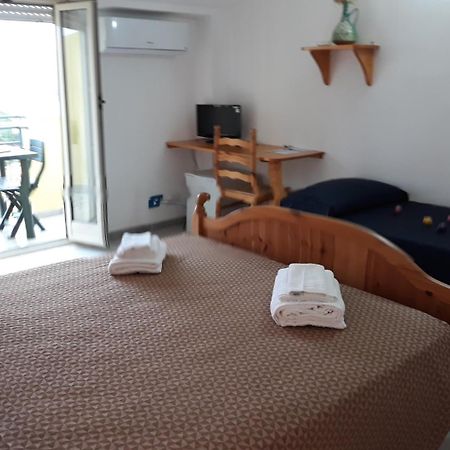 Hotel Dori D'Oro Орозеи Екстериор снимка